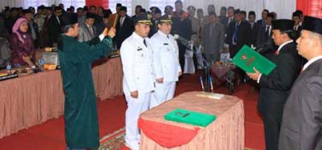 Walikota dan Wakil Walikota Padang Sidimpuan Periode 2013-2018 Dilantik